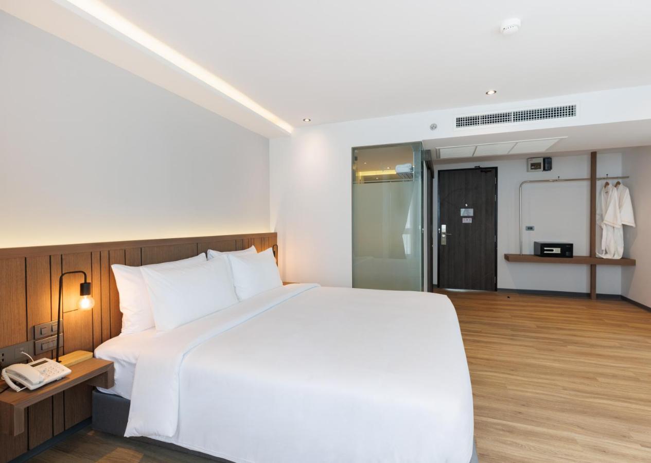 Pure Eleven Hotel Bangkok Makkasan Esterno foto