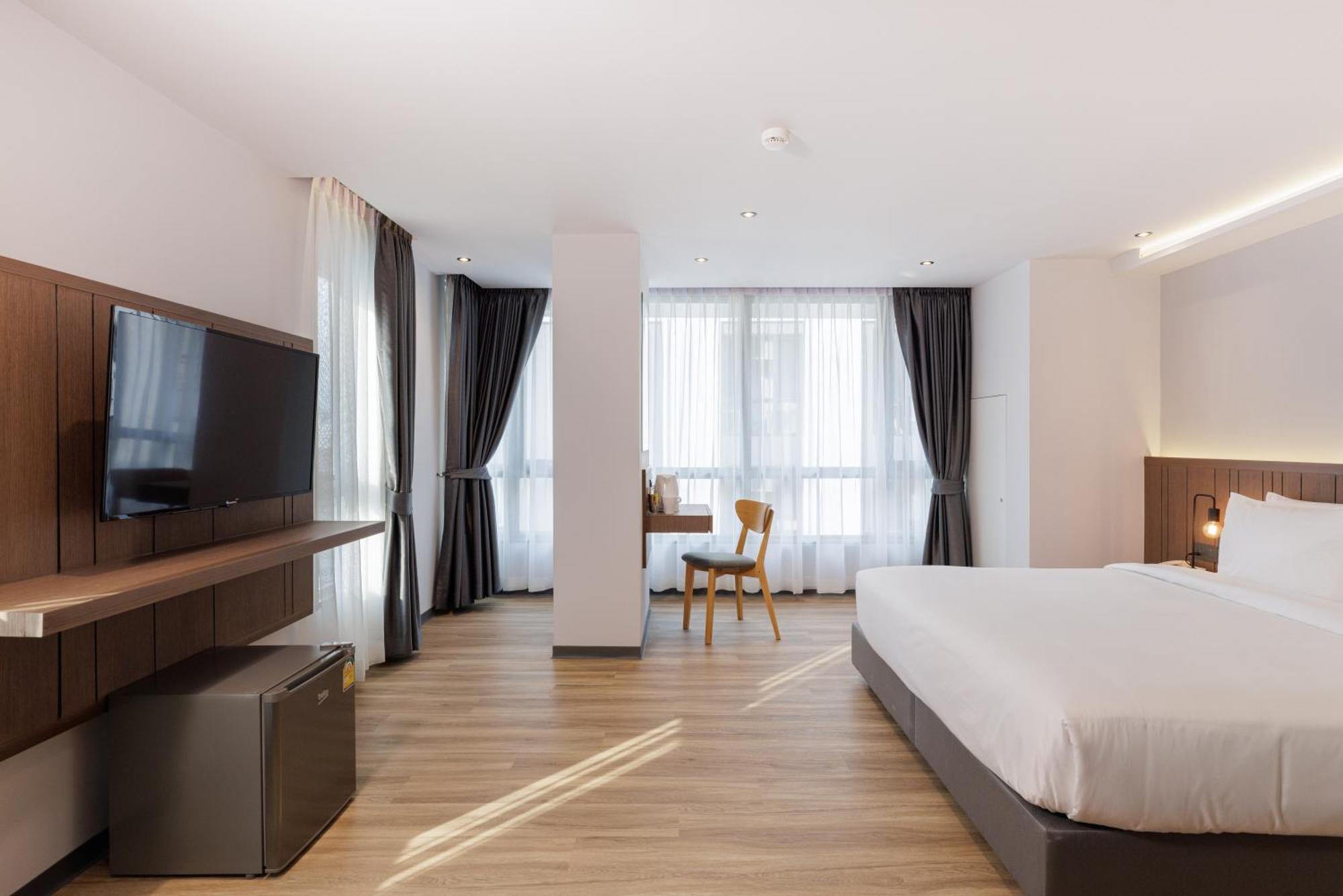 Pure Eleven Hotel Bangkok Makkasan Esterno foto